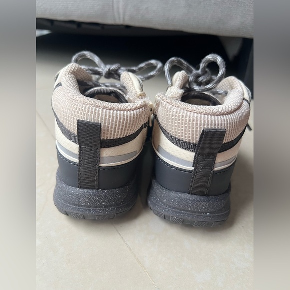 Zara Kids Trekking High Top Sneakers (Size 26) - Picture 8 of 13